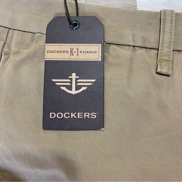2010 Dockers K-1 Khakis Straight Fit Men’s Size 38x30 Beige Button Fly NWT - Picture 6 of 16